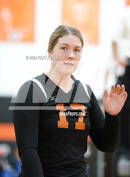 Thumbnail 3 in Harbor Beach vs. Almont photogallery.