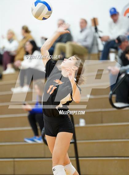 Thumbnail 1 in Harbor Beach vs. Almont photogallery.