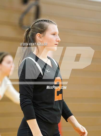 Thumbnail 1 in Harbor Beach vs. Almont photogallery.