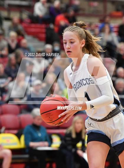 Thumbnail 2 in Platte Valley vs. Grand Valley (CHSAA 3 A Final 4) photogallery.