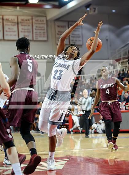 Thumbnail 3 in Curtis vs Lincoln (PSAL Class AA Semifinal Playoff ) photogallery.