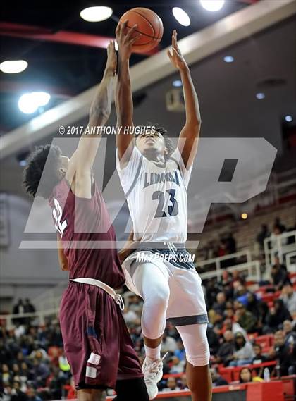 Thumbnail 2 in Curtis vs Lincoln (PSAL Class AA Semifinal Playoff ) photogallery.