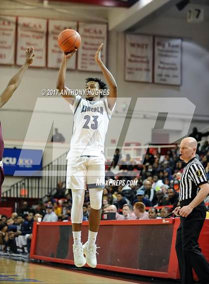 Thumbnail 2 in Curtis vs Lincoln (PSAL Class AA Semifinal Playoff ) photogallery.