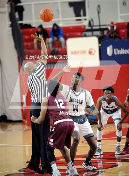 Thumbnail 1 in Curtis vs Lincoln (PSAL Class AA Semifinal Playoff ) photogallery.