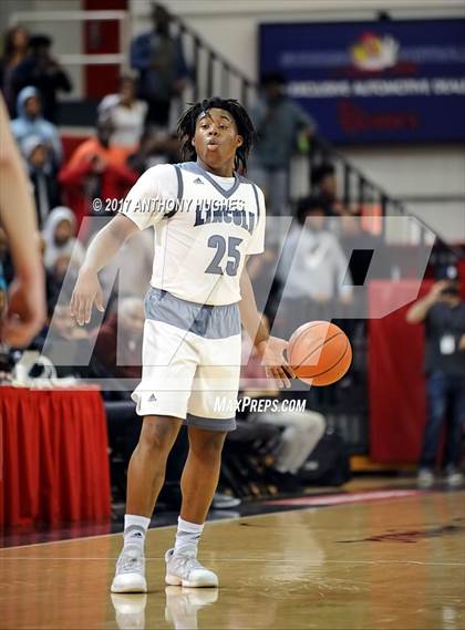 Thumbnail 3 in Curtis vs Lincoln (PSAL Class AA Semifinal Playoff ) photogallery.