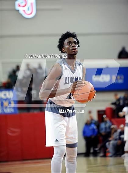 Thumbnail 1 in Curtis vs Lincoln (PSAL Class AA Semifinal Playoff ) photogallery.