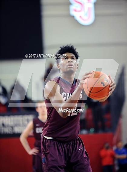 Thumbnail 1 in Curtis vs Lincoln (PSAL Class AA Semifinal Playoff ) photogallery.