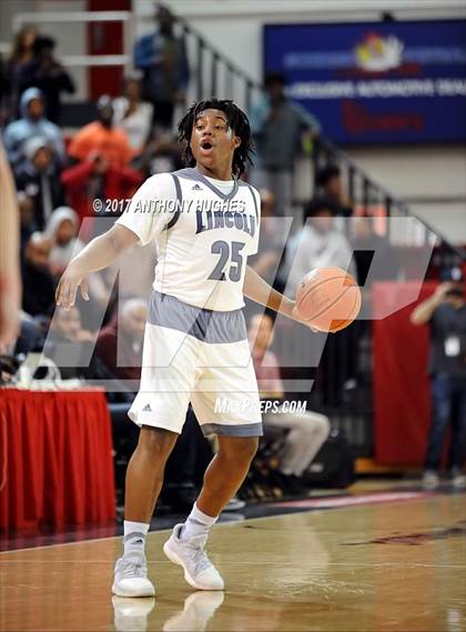 Thumbnail 1 in Curtis vs Lincoln (PSAL Class AA Semifinal Playoff ) photogallery.