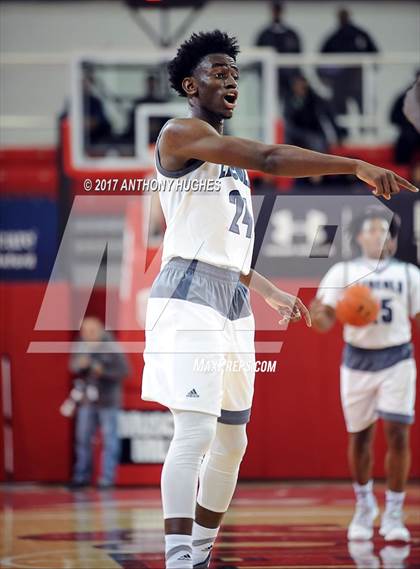 Thumbnail 2 in Curtis vs Lincoln (PSAL Class AA Semifinal Playoff ) photogallery.