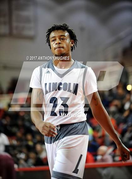 Thumbnail 3 in Curtis vs Lincoln (PSAL Class AA Semifinal Playoff ) photogallery.