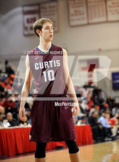 Thumbnail 2 in Curtis vs Lincoln (PSAL Class AA Semifinal Playoff ) photogallery.