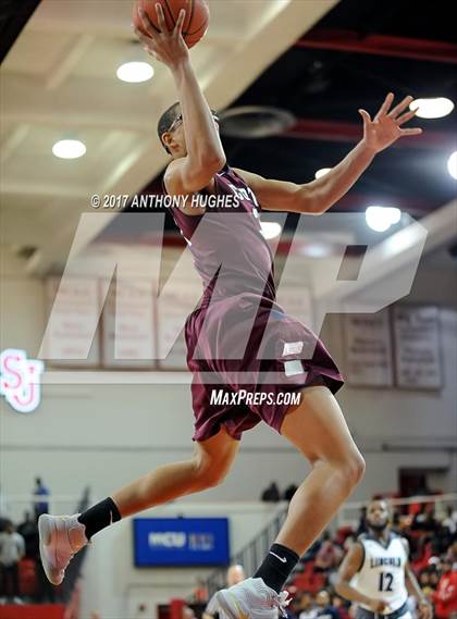 Thumbnail 2 in Curtis vs Lincoln (PSAL Class AA Semifinal Playoff ) photogallery.
