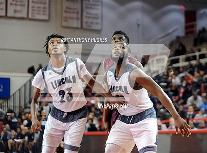 Thumbnail 2 in Curtis vs Lincoln (PSAL Class AA Semifinal Playoff ) photogallery.