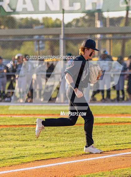 Thumbnail 2 in Lakewood Ranch vs. Venice (FHSAA 7A District 8 Semifinal) photogallery.