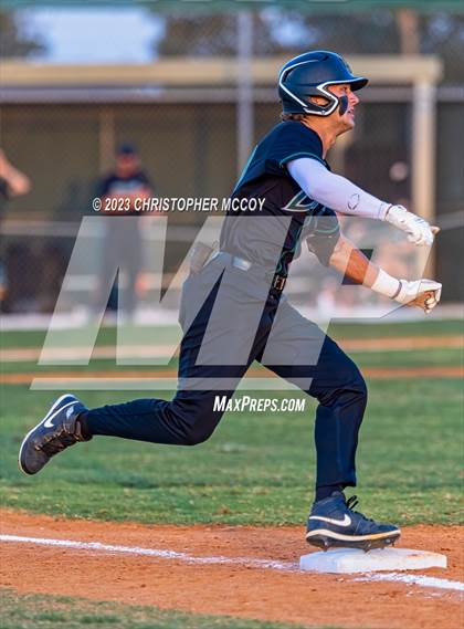 Thumbnail 2 in Lakewood Ranch vs. Venice (FHSAA 7A District 8 Semifinal) photogallery.