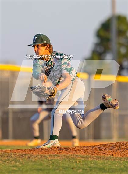 Thumbnail 1 in Lakewood Ranch vs. Venice (FHSAA 7A District 8 Semifinal) photogallery.