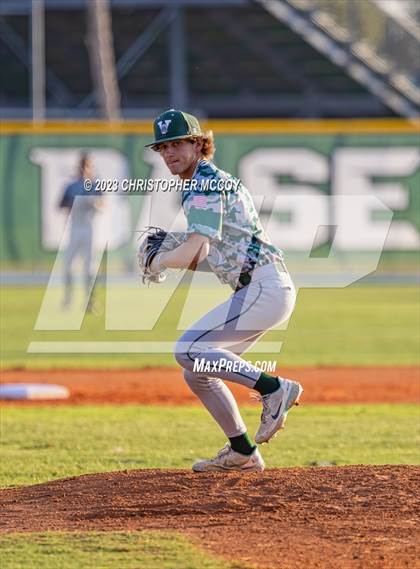 Thumbnail 2 in Lakewood Ranch vs. Venice (FHSAA 7A District 8 Semifinal) photogallery.
