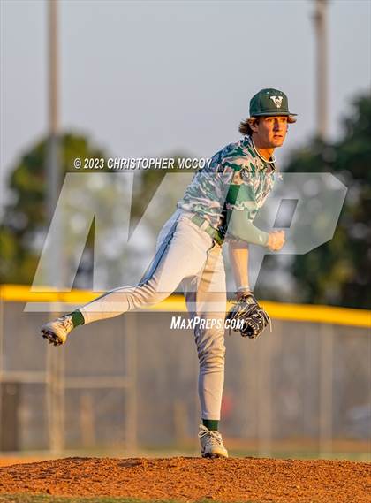 Thumbnail 3 in Lakewood Ranch vs. Venice (FHSAA 7A District 8 Semifinal) photogallery.