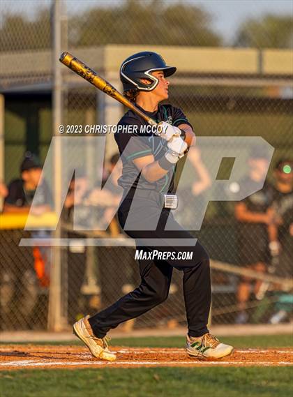Thumbnail 3 in Lakewood Ranch vs. Venice (FHSAA 7A District 8 Semifinal) photogallery.