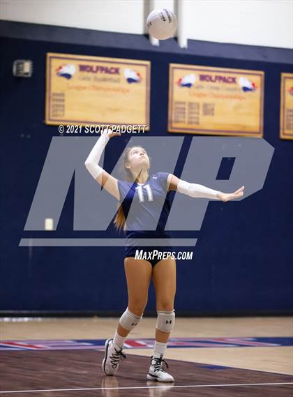 Thumbnail 2 in Great Oak vs King photogallery.