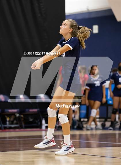 Thumbnail 2 in Great Oak vs King photogallery.