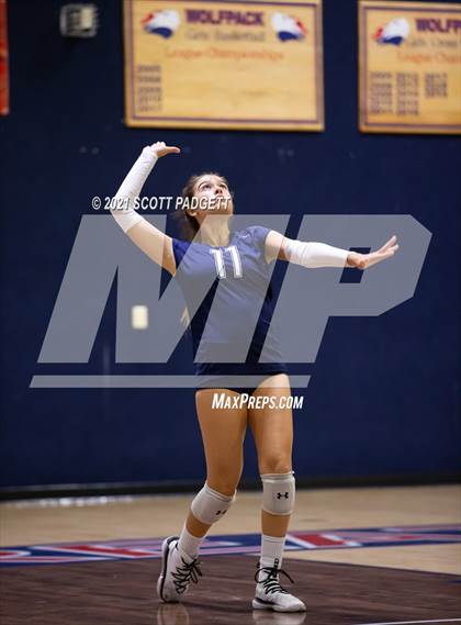 Thumbnail 3 in Great Oak vs King photogallery.