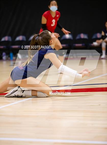 Thumbnail 2 in Great Oak vs King photogallery.