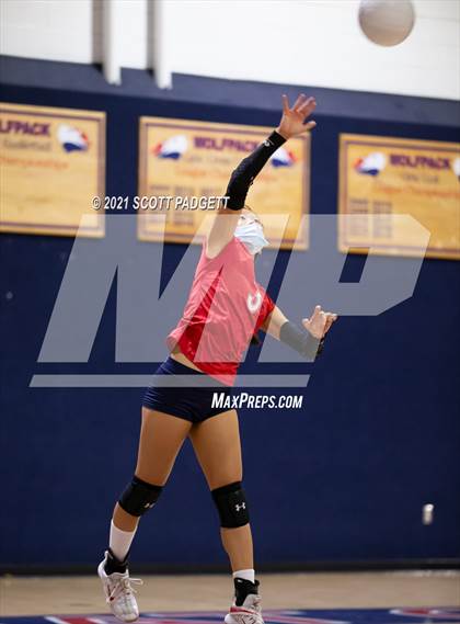 Thumbnail 1 in Great Oak vs King photogallery.