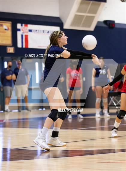Thumbnail 2 in Great Oak vs King photogallery.
