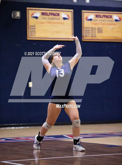 Thumbnail 2 in Great Oak vs King photogallery.