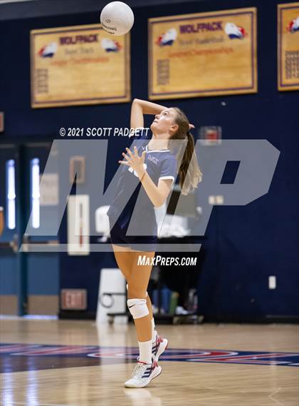 Thumbnail 3 in Great Oak vs King photogallery.