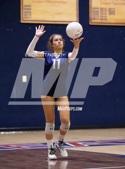 Thumbnail 2 in Great Oak vs King photogallery.