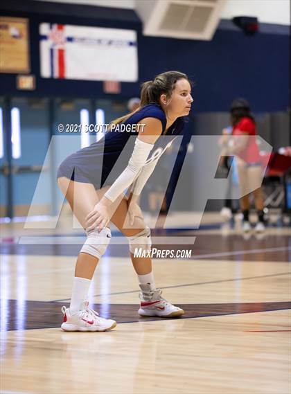 Thumbnail 1 in Great Oak vs King photogallery.