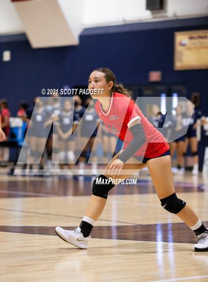 Thumbnail 3 in Great Oak vs King photogallery.
