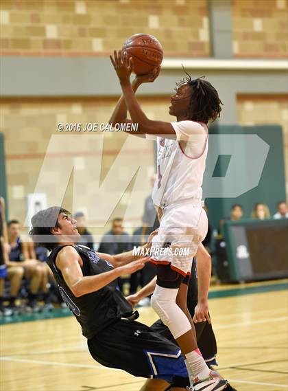Thumbnail 2 in Stevens [John Paul] vs Edinburg (NISD/NEISD Invitational) photogallery.
