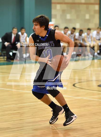 Thumbnail 3 in Stevens [John Paul] vs Edinburg (NISD/NEISD Invitational) photogallery.
