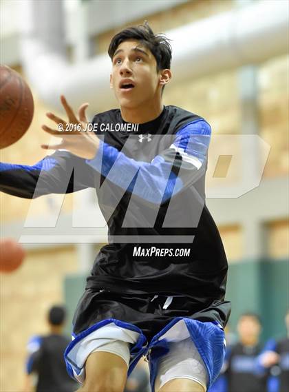 Thumbnail 1 in Stevens [John Paul] vs Edinburg (NISD/NEISD Invitational) photogallery.