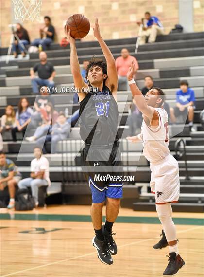 Thumbnail 3 in Stevens [John Paul] vs Edinburg (NISD/NEISD Invitational) photogallery.