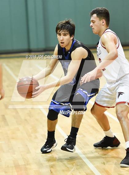 Thumbnail 2 in Stevens [John Paul] vs Edinburg (NISD/NEISD Invitational) photogallery.