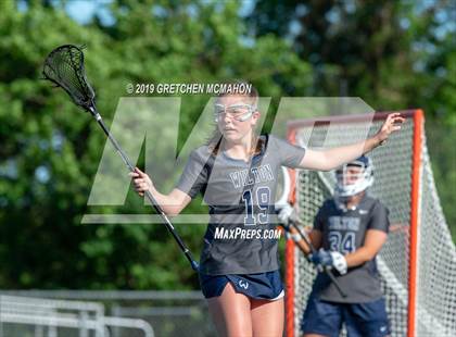 Thumbnail 1 in Wilton vs. Darien (CIAC Class L Semifinal) photogallery.