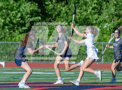 Thumbnail 1 in Wilton vs. Darien (CIAC Class L Semifinal) photogallery.