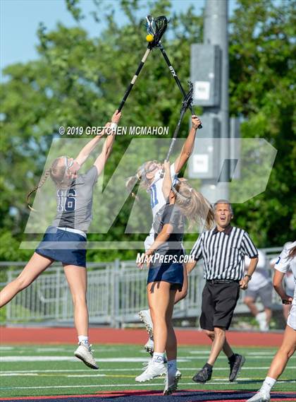 Thumbnail 1 in Wilton vs. Darien (CIAC Class L Semifinal) photogallery.