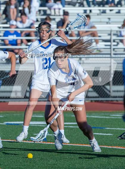 Thumbnail 1 in Wilton vs. Darien (CIAC Class L Semifinal) photogallery.