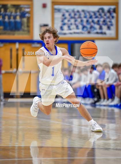 Thumbnail 3 in Mountain Home vs Farmington (Ultimate Auto Tournament) photogallery.