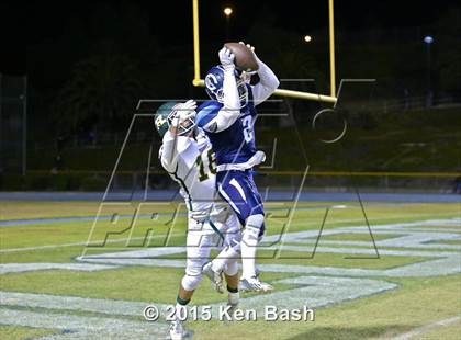 Thumbnail 1 in Royal @ Camarillo photogallery.