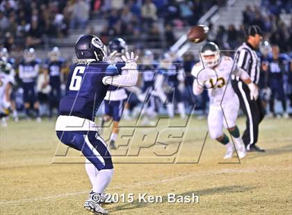Thumbnail 1 in Royal @ Camarillo photogallery.
