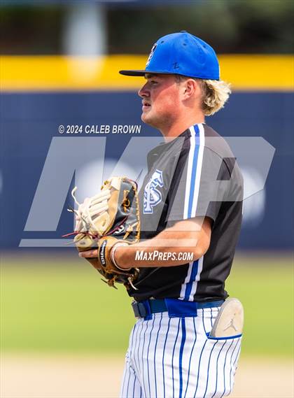 Thumbnail 2 in Mountain Ridge vs. Fremont (UHSAA 6A Bracket Play) photogallery.