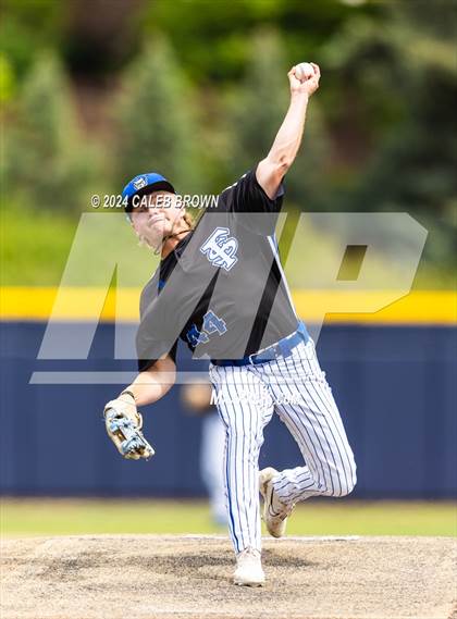 Thumbnail 2 in Mountain Ridge vs. Fremont (UHSAA 6A Bracket Play) photogallery.