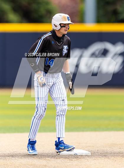 Thumbnail 3 in Mountain Ridge vs. Fremont (UHSAA 6A Bracket Play) photogallery.