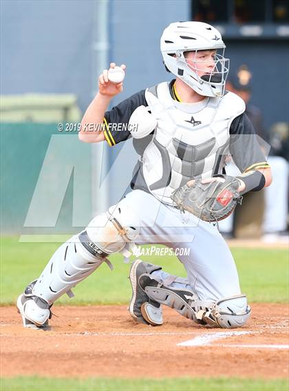 Thumbnail 3 in Fossil Ridge vs. Tecumseh (Coach Bob Invitational) photogallery.